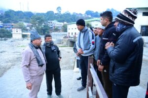 मुख्यमंत्री ने किया बागेश्वर में विकास परियोजनाओं का निरीक्षण