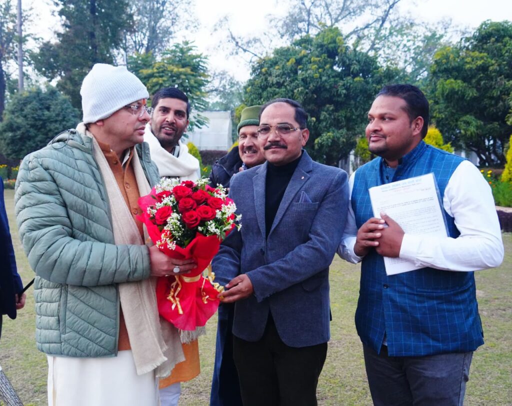 घनसाली क्षेत्र के प्रतिनिधिमंडल ने मुख्यमंत्री से की मुलाकात