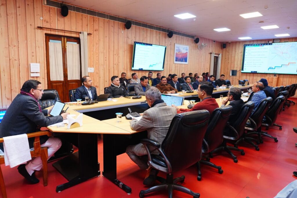 शीतकालीन पर्यटन को नई रफ्तार: सीएम ने स्नो लेपर्ड साइटिंग, हेली-स्कीइंग और हिमालयन कार रैली शुरू करने के दिए निर्देश