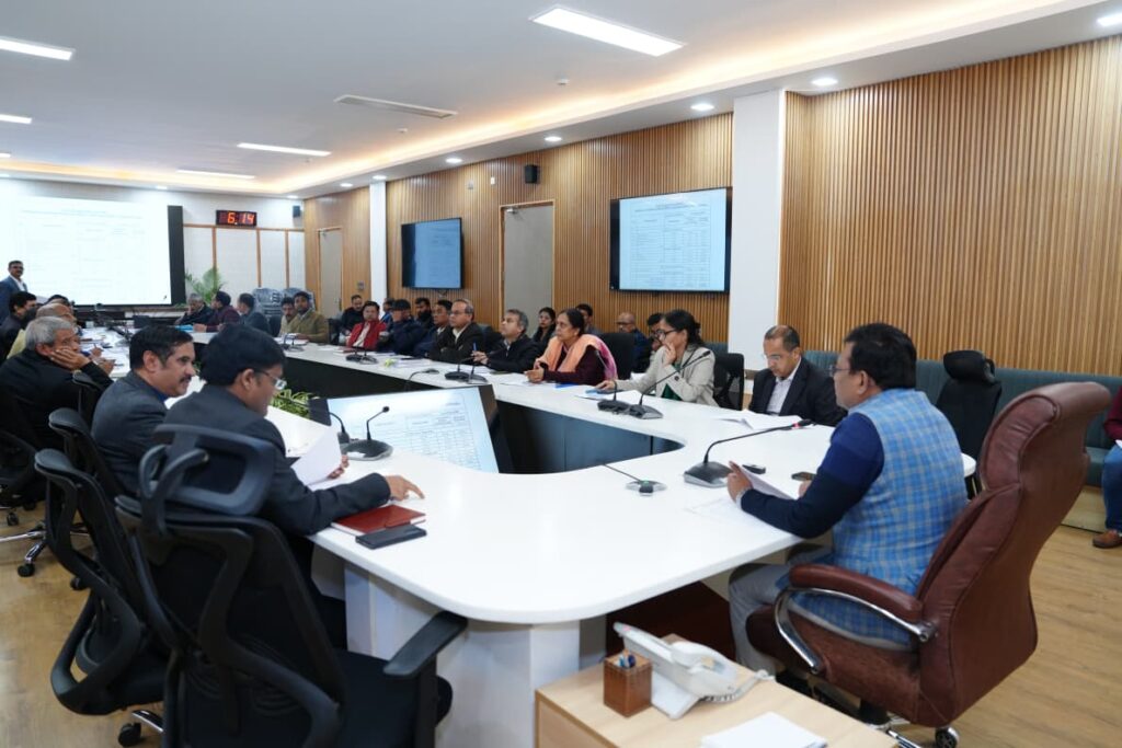 मुख्य सचिव की अध्यक्षता में व्यय वित्त समिति की बैठक