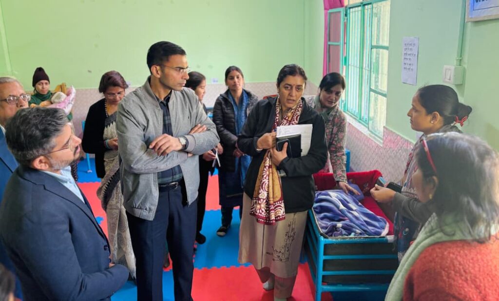 केदापुरम में डीएम का औचक निरीक्षण, नारी निकेतन से शिशु सदन तक परखी व्यवस्थाएं