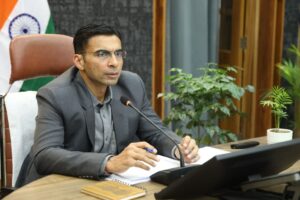 डीएम सविन बंसल ने विभागों को चेतायाः लापरवाही हरगिज बर्दाश्त नहीं