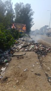 राजमार्गों पर सार्वजनिक स्थानों पर फैले कूड़े-कचरे पर डीएम की सख्ती