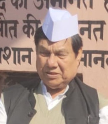 राष्ट्रपिता महात्मा गांधी को नीचा दिखाने के लिए भगवान राम के नाम का प्रयोग उचित नहीं: धीरेंद्र प्रताप