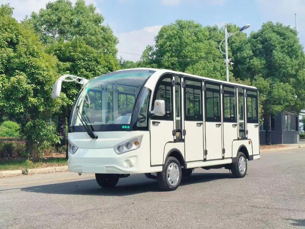 देहरादून: सखी कैब बेड़े में आधुनिक मिनी ईवी बसें जल्द, प्रशासन की तैयारी पूरी