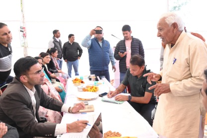 डीएम के निर्देश पर 24 घंटे के भीतर रा.प्रा.वि. लिस्ट्राबाद में शिक्षिका की तैनाती