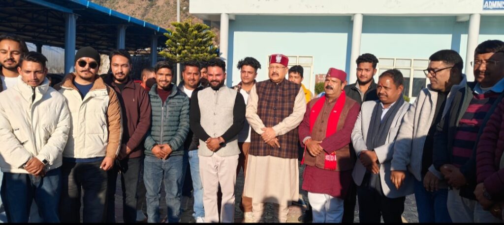 नैनीसैनी एयरपोर्ट के विकास से पिथौरागढ़ को मिलेगा पर्यटन और संपर्क का नया आयाम : पर्यटन मंत्री