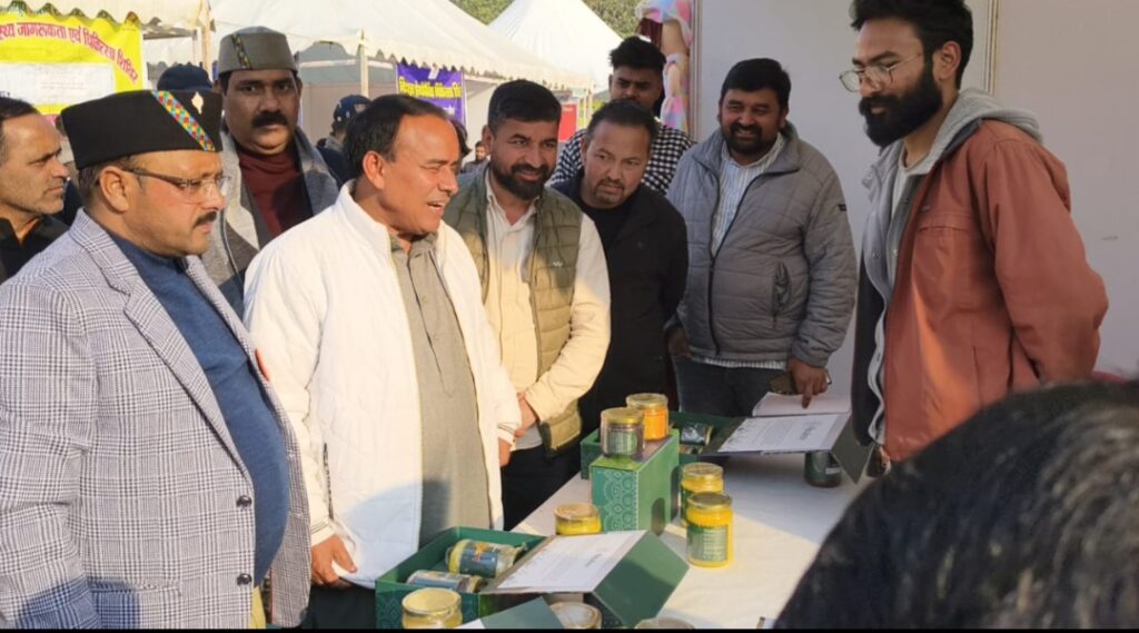 ग्रामीण समृद्धि की धुरी बनेगी सहकारी समितियांः डॉ. धन सिंह रावत