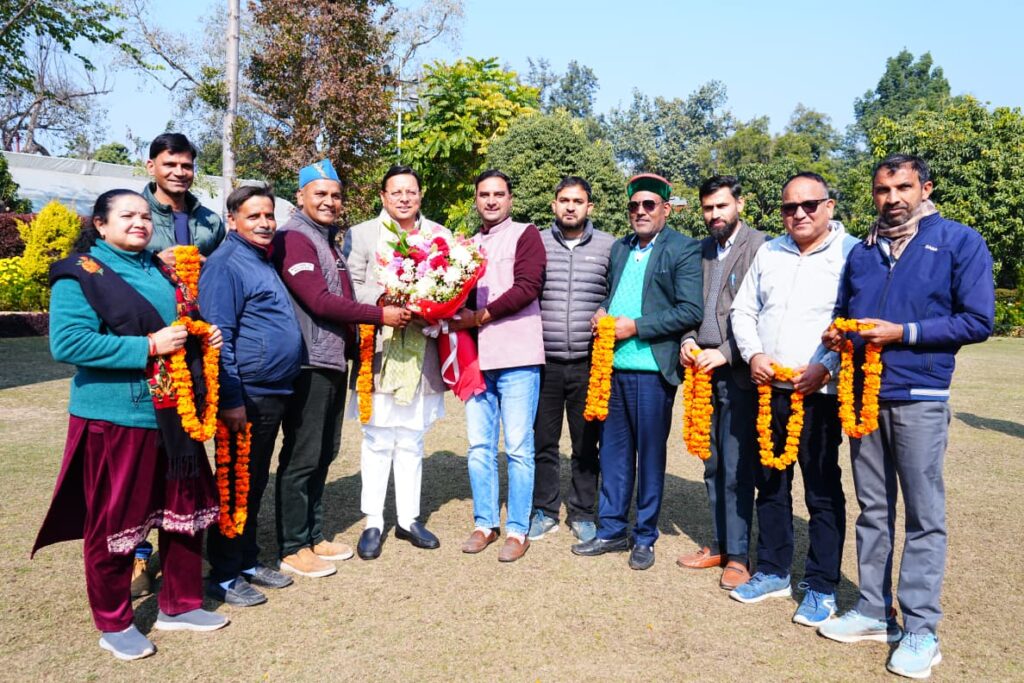 उपनल कर्मचारी संघ ने मुख्यमंत्री से भेंट की, कैबिनेट के ऐतिहासिक निर्णय के लिए आभार व्यक्त किया