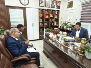 हाउसिंग एंड अर्बन डेवलपमेंट कॉरपोरेशन (हडको) के सहयोग से संचालित योजनाओं की समीक्षा बैठक