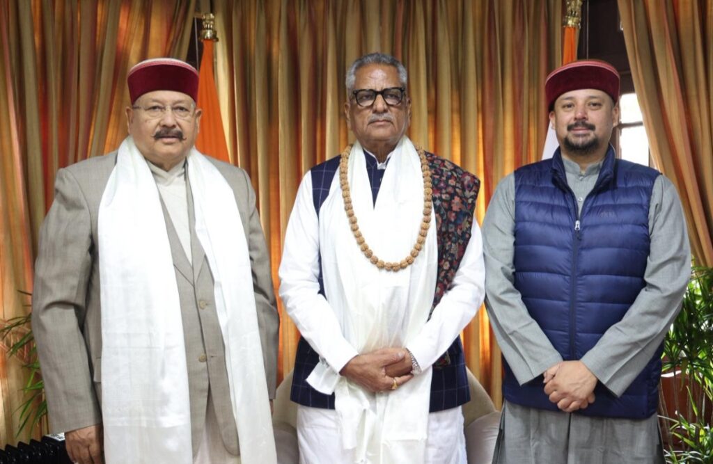 महाराज ने की सिक्किम के राज्यपाल से शिष्टाचार भेंट, उत्तराखंड आने का दिया न्यौता