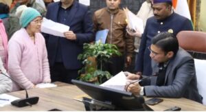 देहरादून: जनता दर्शन कार्यक्रम में कुल 158 शिकायतें, डीएम ने दिए निस्तारण के आदेश