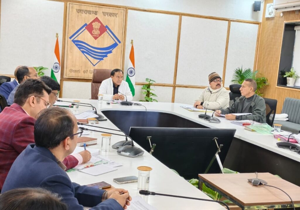 विश्वविद्यालय छात्रों को डीजी लाॅकर पर उपलब्ध करायें प्रमाण पत्र : डाॅ. धन सिंह रावत