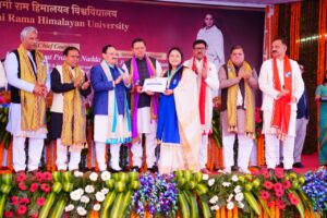 डिग्री के साथ मानवता की सेवा का दायित्व भी जुड़ा है: जेपी नड्डा