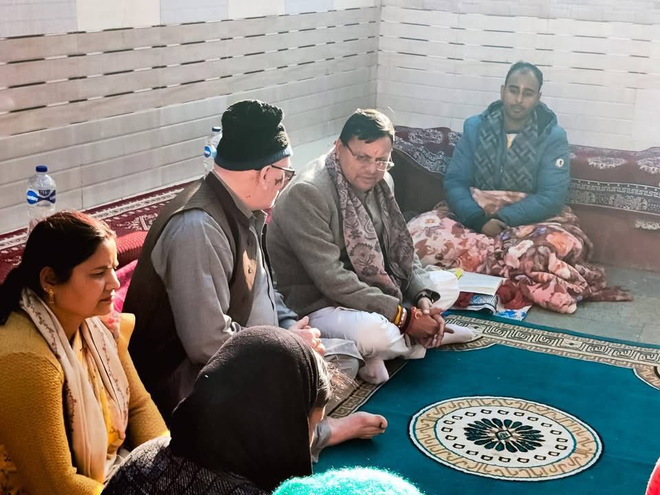 मुख्यमंत्री ने गुप्तकाशी में वरिष्ठ तीर्थ पुरोहित स्व. श्रीनिवास पोस्ती को दी श्रद्धांजलि