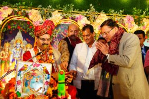 मुख्यमंत्री डोईवाला में विधायक अग्रवाल द्वारा आयोजित श्रीमद् भागवत कथा कार्यक्रम में सम्मिलित हुए 