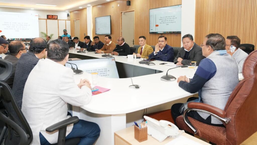 मुख्य सचिव की अध्यक्षता में सचिव समिति की बैठक सम्पन्न, दिए ये दिशा निर्देश