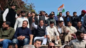 कांग्रेस का सरकार के खिलाफ धरना प्रदर्शन, गोदियाल का राज्य सरकार पर तीखा हमला