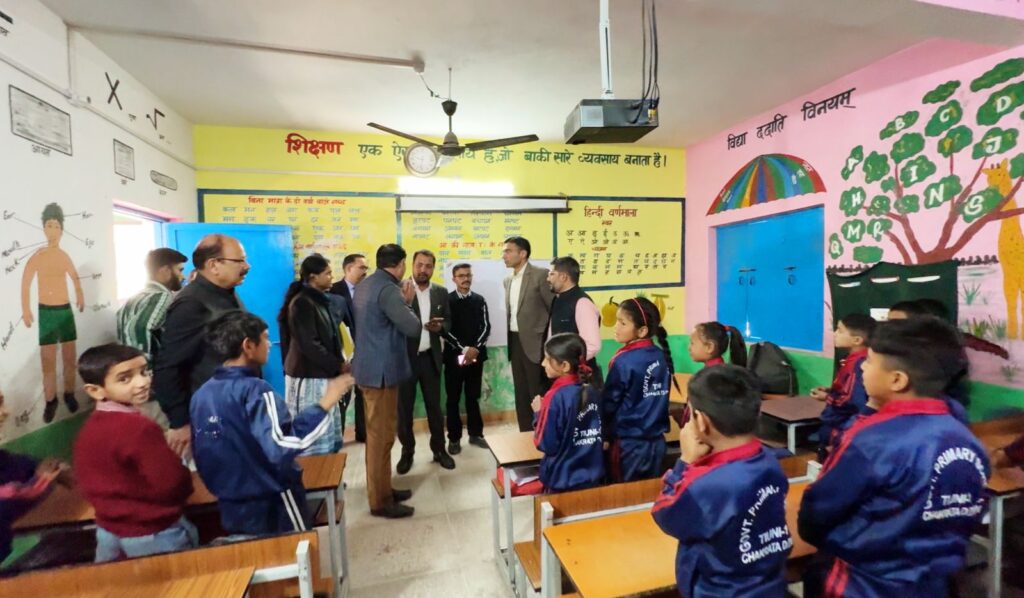 देहरादून: डिजिटल शिक्षा की दिशा में जिला प्रशासन की ऐतिहासिक पहल  शिक्षा के आधुनिकीक