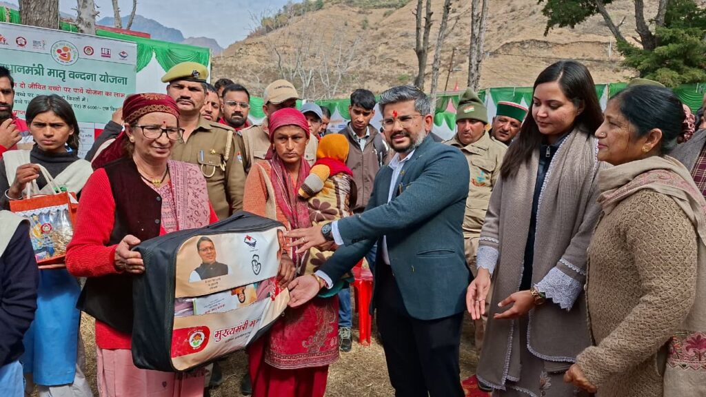 दसऊ बहुउद्देशीय शिविरः 735 से अधिक लाभार्थियों को मिला सेवाओं का लाभ