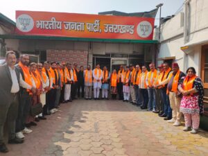 देहरादून: बड़ी संख्या में पूर्व सैनिक भाजपा में शामिल