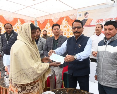 दिवंगत वरिष्ठ पत्रकार उमेश राणा के परिजनों को राज्य सरकार से मिली 5 लाख की आर्थिक सहायता 