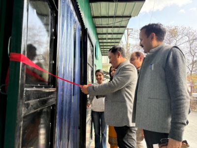 सचिव धीराज सिंह गर्ब्याल ने किया हाउस ऑफ हिमालयाज के वेयरहाउस का विधिवत उद्घाटन 