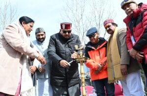 विश्व प्रसिद्ध नेशनल हिमकीडा स्कीइंग विंटर कार्निवल-2026 का पर्यटन मंत्री महाराज ने किया शुभारम्भ