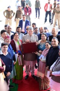 समाज के हर वर्ग को विकास की मुख्यधारा से जोड़कर उत्तराखंड को आत्मनिर्भर बनाने का लक्ष्य: सीएम