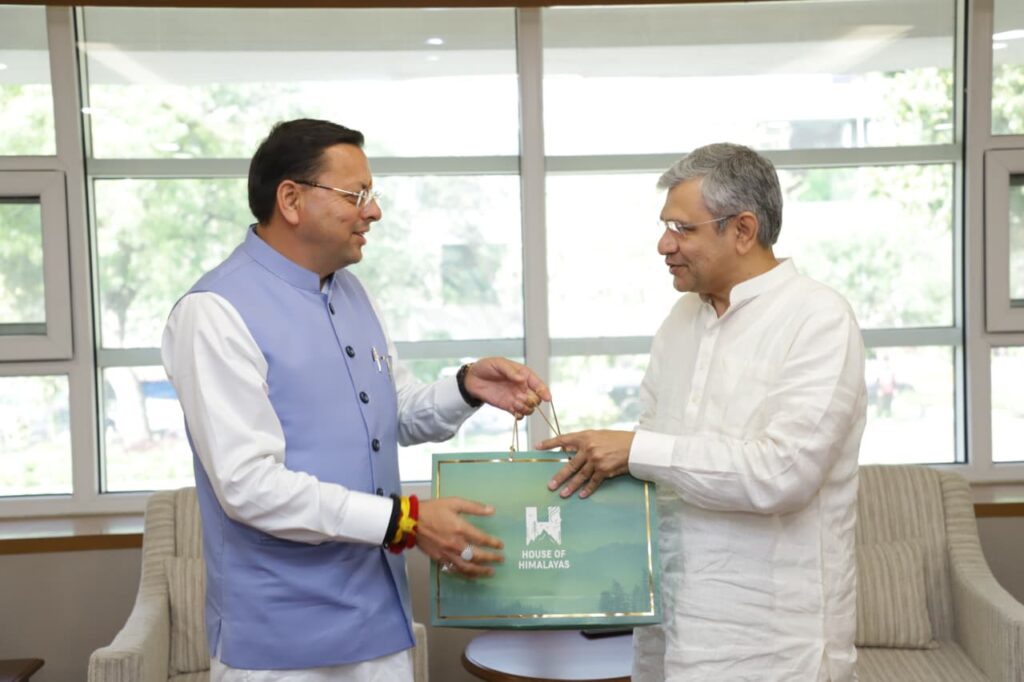 मुख्यमंत्री ने केंद्रीय मंत्री से भेंट कर रेल एवं ‘डिजिटल कुम्भ 2027’ पर की चर्चा