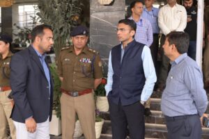 गृहमंत्री के दौरे से पहले देहरादून प्रशासन अलर्ट, डीएम ने एसएसपी संग व्यवस्थाओं का किया स्थलीय निरीक्षण