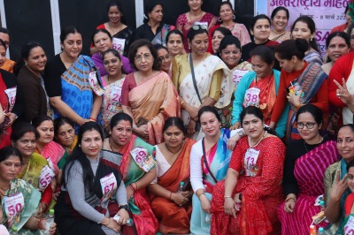 ‘‘साड़ी गौरव मैराथन’’ में महिलाओं ने दिखाया उत्साह, परम्परा और स्वास्थ्य जागरूकता का दिया संदेश