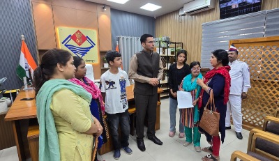 देहरादून: दिव्यांग, महिला, बुजुर्ग नौनिहालों के हितो के संरक्षण के लिए तत्पर जिला प्रशासन