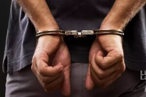 ज्येष्ठ उद्यान निरीक्षक 12 हजार रिश्वत लेते रंगे हाथ गिरफ्तार