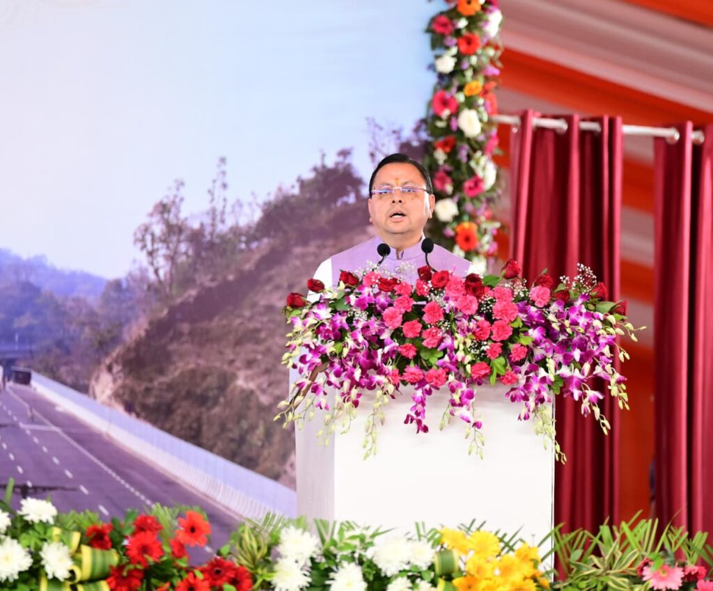 अब रफ्ता-रफ्ता नहीं, पूरी रफ्तार के साथ आगे बढ़ रहा है भारत : मुख्यमंत्री