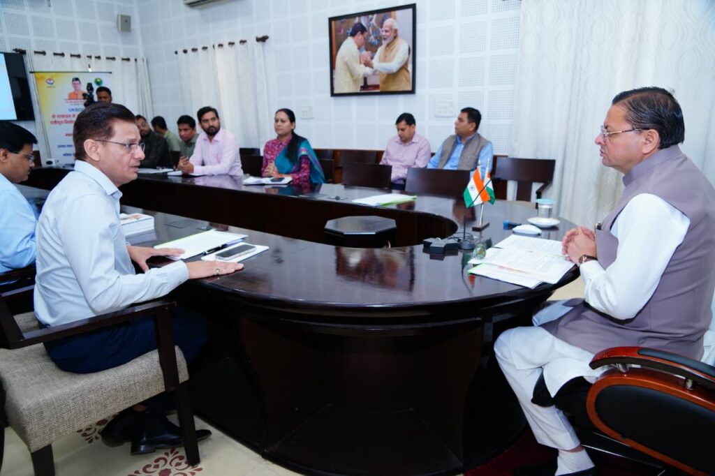 पलायन रोकने के लिए श्रमिकों को स्थानीय आवश्यकता के अनुसार दिया जाए कौशल प्रशिक्षण: सीएम