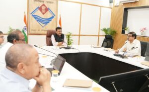 पिरूल की तर्ज पर लैंटाना पर भी कार्य किए जाने की जरूरत: मुख्य सचिव