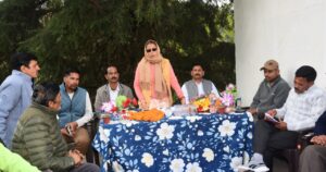 सोमेश्वर मंडल में मंत्री रेखा आर्या ने सुनी समस्याएं, कई घोषणाएं