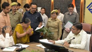 बेटियों की शिक्षा नंदा सुनंदा से पुनर्जीवित करने के लिए मिले दर्जनों आवेदन, डीएम ने समिति से तत्काल मांगी रिपोर्ट