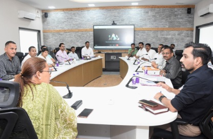 मंत्री से वार्ता के बाद धरना खत्म करने पर राजी हुए पीआरडी स्वयं सेवक