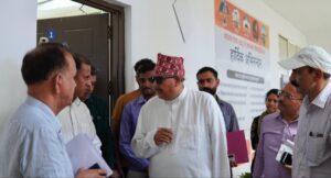 महाराज ने किया ऋषिकेश स्थित ट्रांजिट कैंप का औचक निरीक्षण