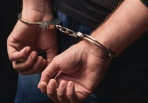 उपखंड शिक्षा अधिकारी एक लाख की रिश्वत लेते रंगे हाथों गिरफ्तार