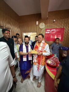 मुख्यमंत्री धामी ने कामाख्या देवी मंदिर में की पूजा-अर्चना