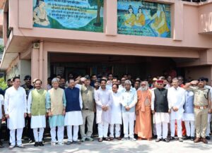 पूर्व मुख्यमंत्री खंडूड़ी की अंतिम यात्रा में उमड़ा जनसैलाब