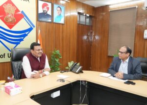 मुख्य सचिव ने सचिवालय में शिक्षा विभाग की समीक्षा की