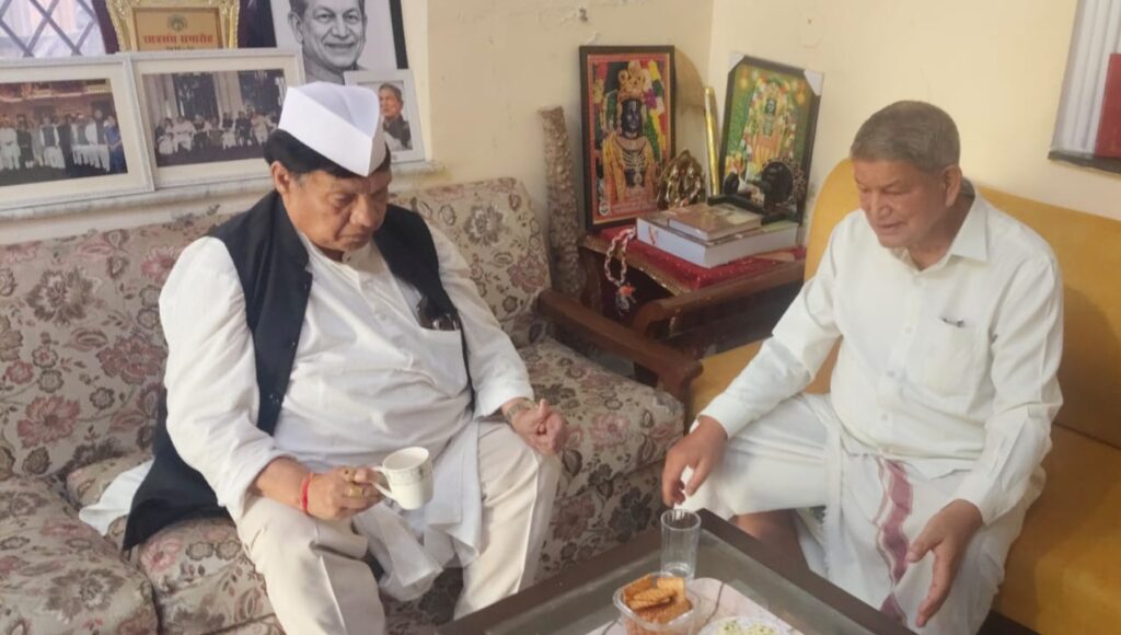 पूर्व मुख्यमंत्री हरीश रावत आंदोलनकारियों के सवाल हल न होने से चिंतित
