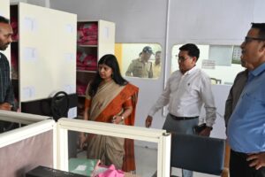 आयुक्त रंजना राजगुरु ने टिहरी कलेक्ट्रेट, तहसील कार्यालय  और मॉडर्न रिकॉर्ड रूम का किया निरीक्षण