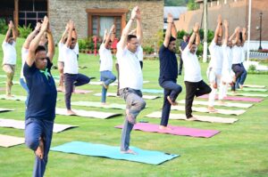 मुख्यमंत्री ने अधिकारियों एवं कर्मचारियों के साथ किया योगाभ्यास 