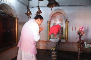 मुख्यमंत्री ने भगवान भोलेनाथ एवं महाबली हनुमान की प्रतिमाओं का किया अनावरण
