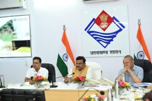 मुख्य सचिव की अध्यक्षता में जनपदीय विकास कार्यों की समीक्षा बैठक